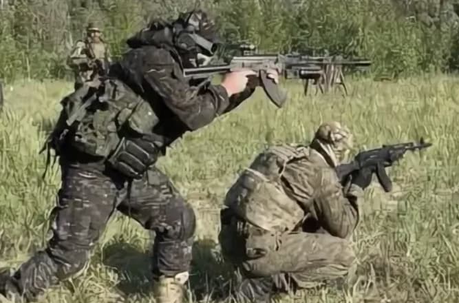 Штурмовики и мотострелки — иллюстрация 1